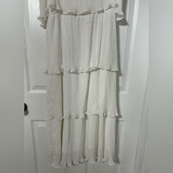 New Just Me Strapless White Tiered Dress - Picture 6 of 7